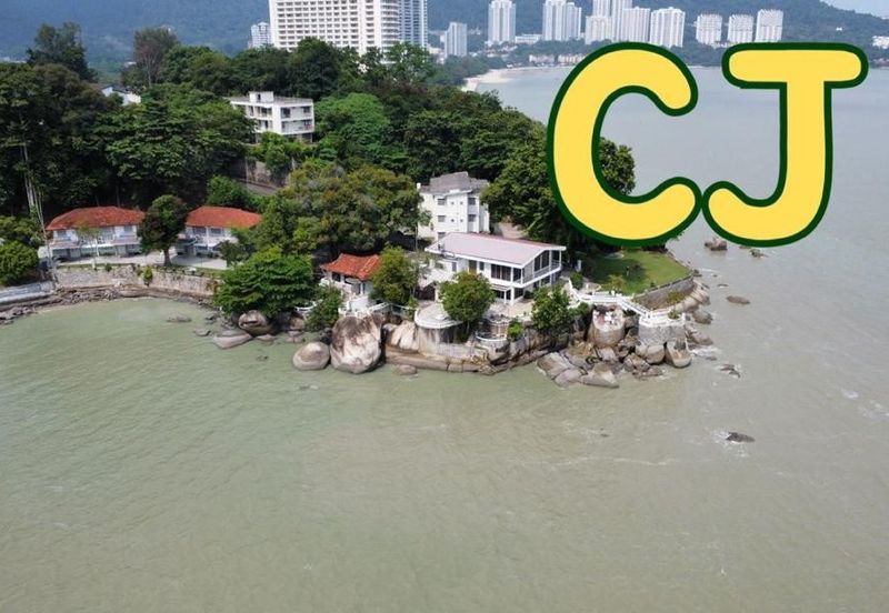 Seafront Land 2.5 ACRE with Houses and Apartment First Garde Development Tanjung Bungah Penang