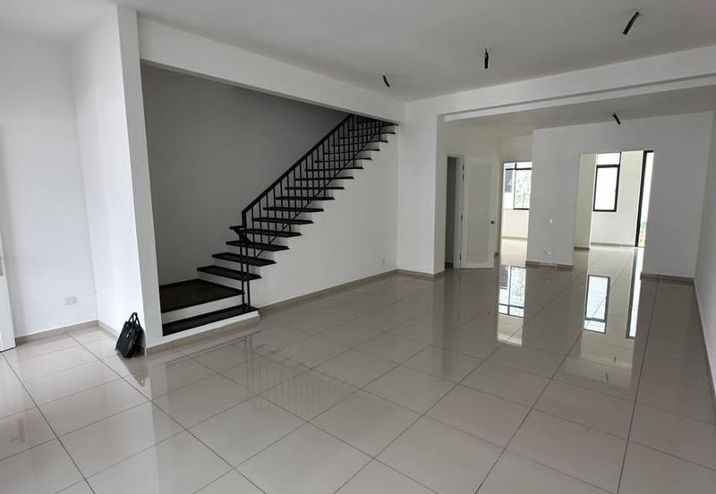 Mellowood @ Eco Majestic