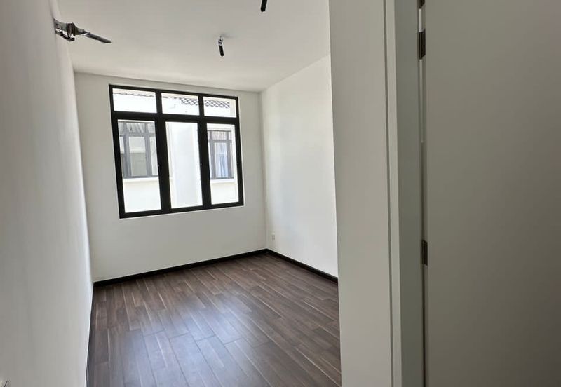 Mellowood @ Eco Majestic