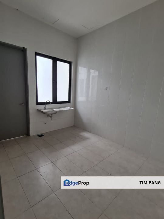 3 Storey Superlink For Sale at Taman Saujana Mutiara Pearl Residence Kajang, Selangor, Cheras South