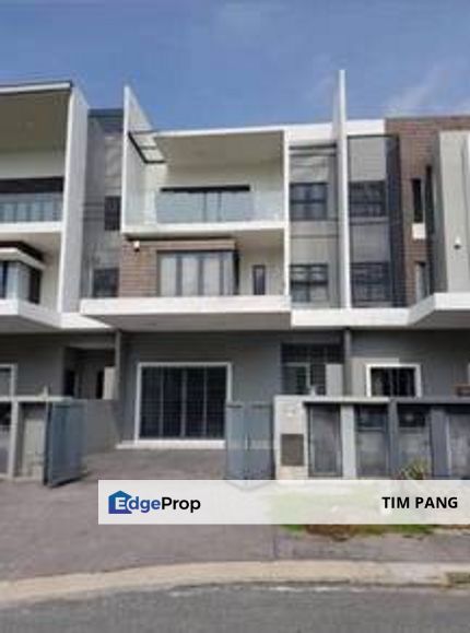 3 Storey Superlink For Sale at Taman Saujana Mutiara Pearl Residence Kajang, Selangor, Cheras South