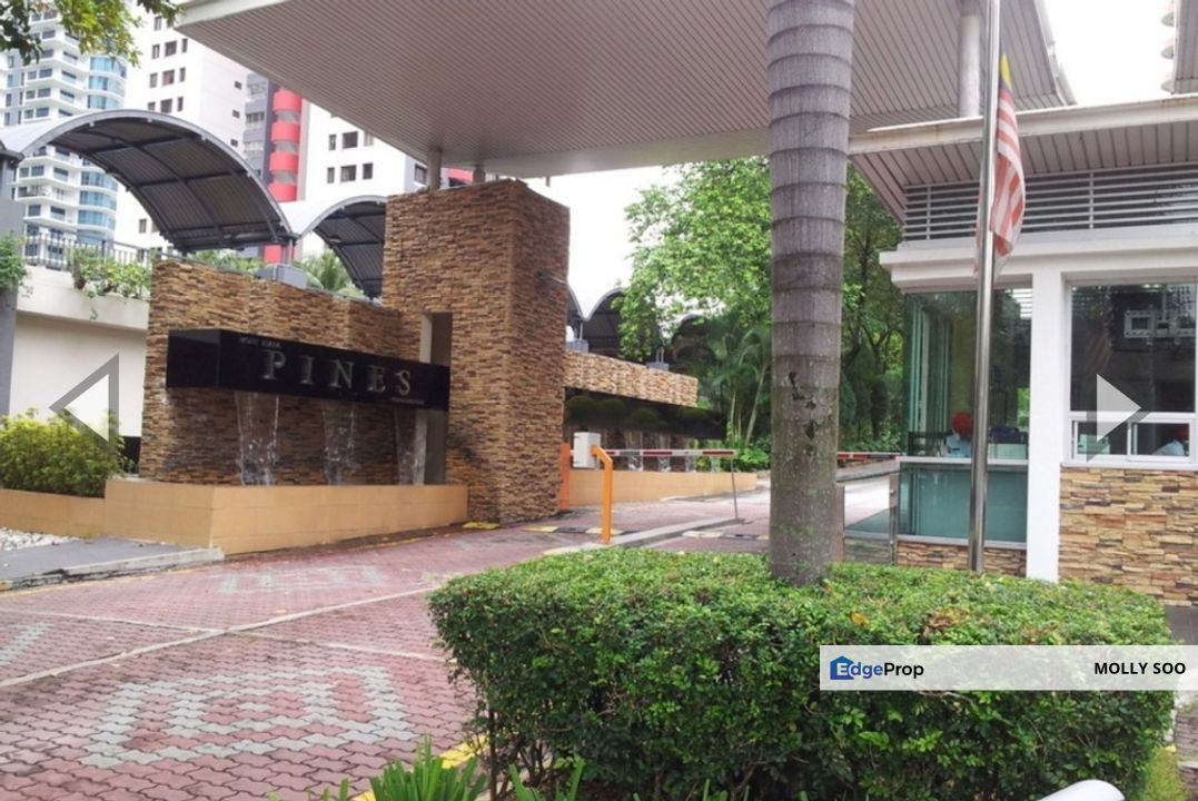 Mont Kiara Pines 1428sf 3r2b KLCC/Palace view 1carpark, mid floor part furnished RM850K, Kuala Lumpur, Mont Kiara