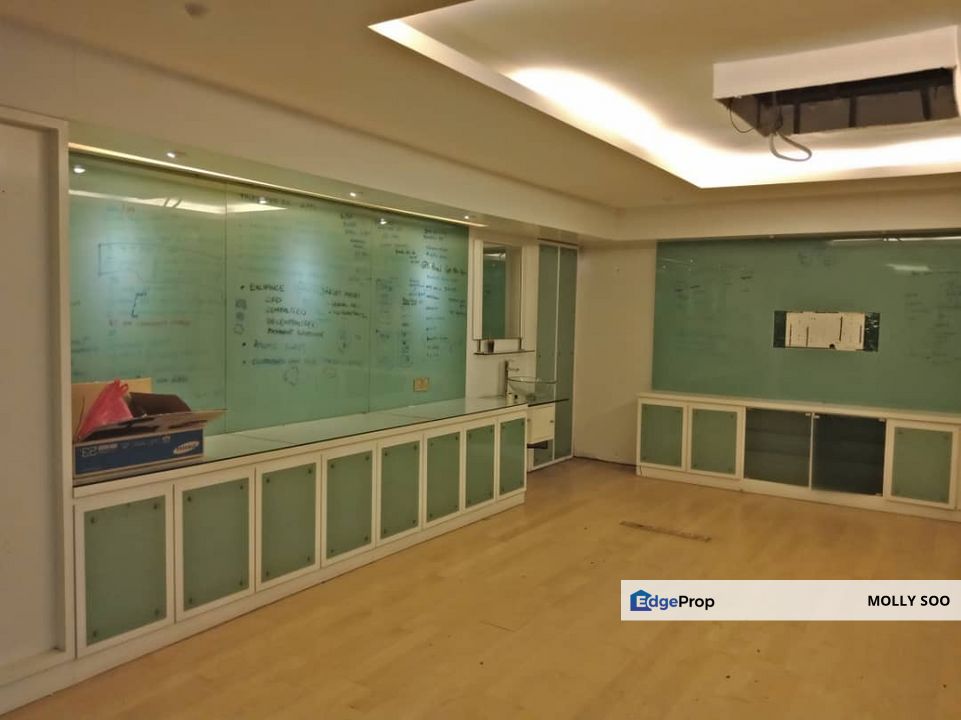 Kelana Centre Point near Paradigm Mall 2500sf 2-adjoining renov offices part furn RM990K, Selangor, Petaling Jaya