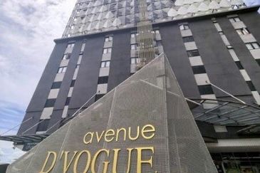Avenue D'Vogue