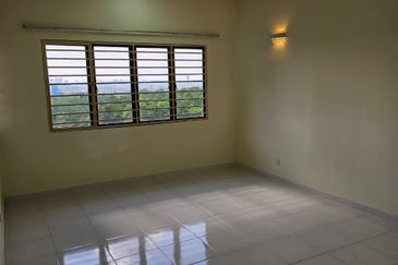 Kristal Villa Condominium @ Kajang 2 for RENT