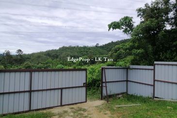 Broga Lenggeng Agricultural  Land for Sale