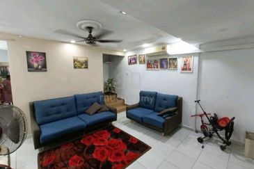 TAMAN UNIVERSITY INDAH