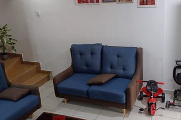 TAMAN UNIVERSITY INDAH