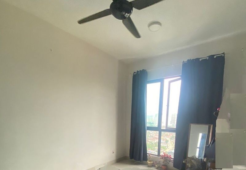 Service Apartment @ KL Traders Square Residences for SALE