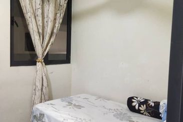 Service Apartment @ KL Traders Square Residences for SALE