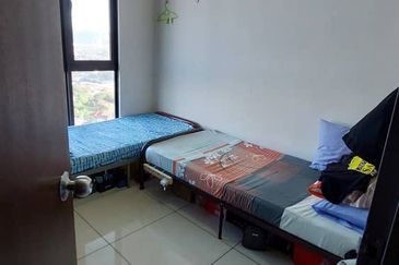 Service Apartment @ KL Traders Square Residences for SALE