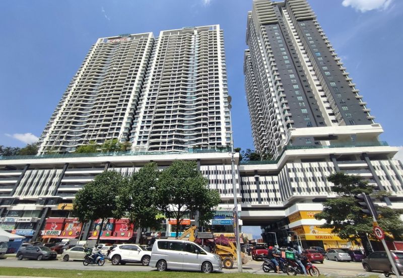 Service Apartment @ KL Traders Square Residences for SALE