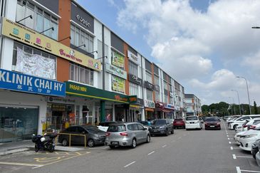 Crest @ Austin Emerald 1