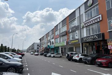 Crest @ Austin Emerald 1