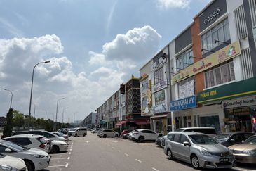 Crest @ Austin Emerald 1