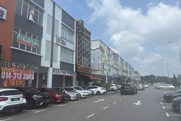 Crest @ Austin Emerald 1