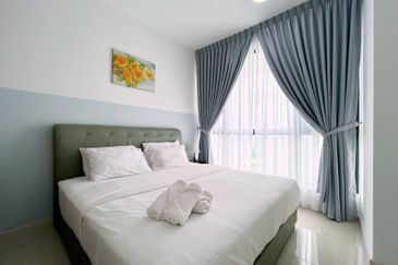 The M @ Medini Macrolink