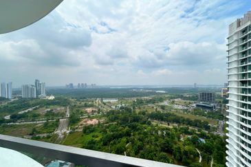 The M @ Medini Macrolink