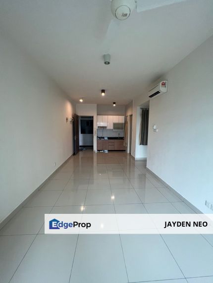 Skysuite,Rare unit,Good Condition,Near CIQ,Good For Investment , Johor, Johor Bahru
