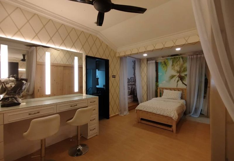 Taman Austin Perdana