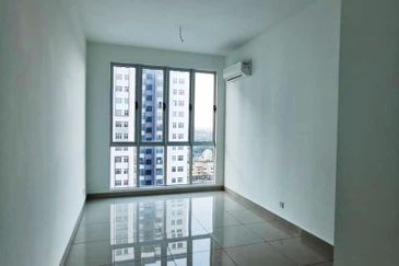 Meridin Bayvue Apartment