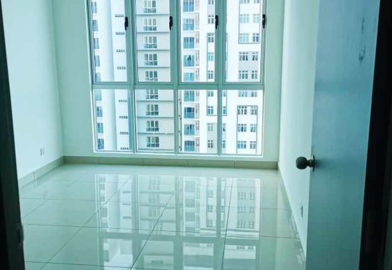 Meridin Bayvue Apartment