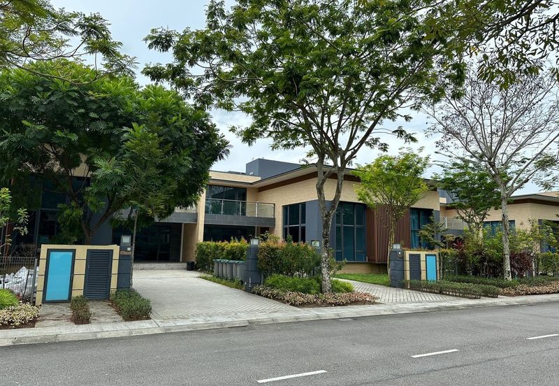 Forest City Golf Resort, Gelang Petah