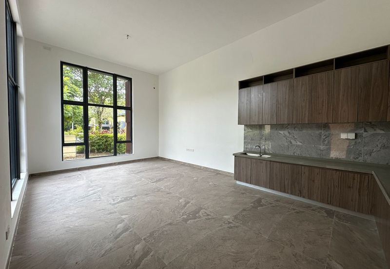 Forest City Golf Resort, Gelang Petah