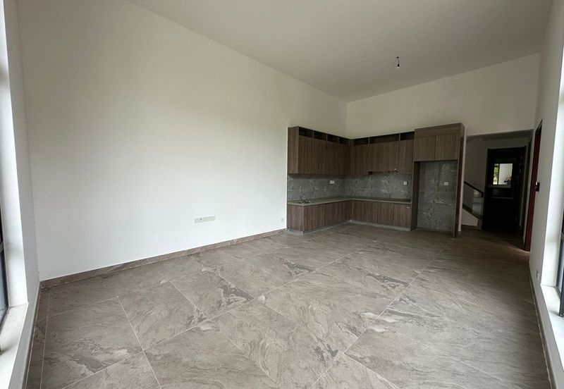 Forest City Golf Resort, Gelang Petah