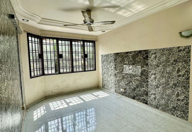 Sri Putra Apartments