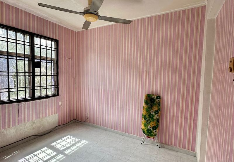 Sri Putra Apartments