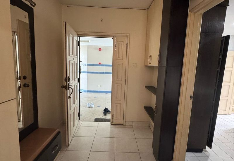 Pangsapuri Orchid View Luxury Apartment