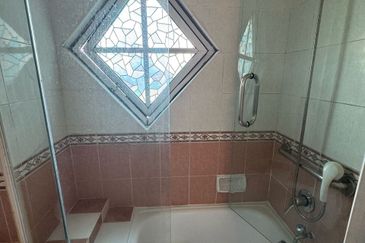 Pangsapuri Orchid View Luxury Apartment