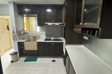 Pangsapuri Orchid View Luxury Apartment