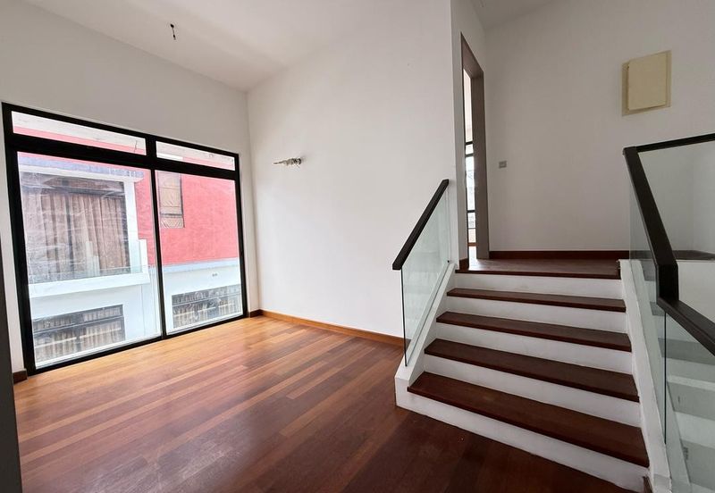 The Canal Garden South, Horizon Hills