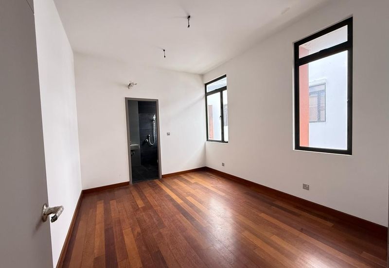 The Canal Garden South, Horizon Hills