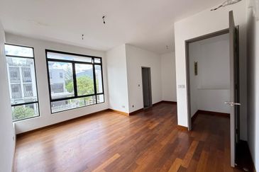 The Canal Garden South, Horizon Hills