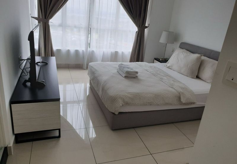 The Pinnacles (Pinnacle Tower)