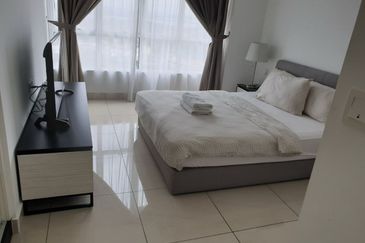 The Pinnacles (Pinnacle Tower)