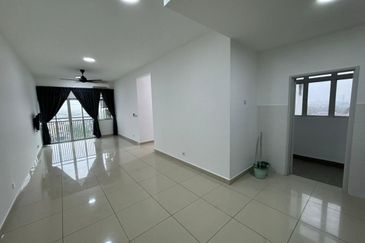 Meridin Bayvue Apartment