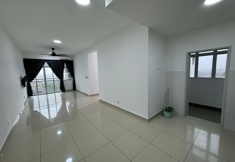 Meridin Bayvue Apartment