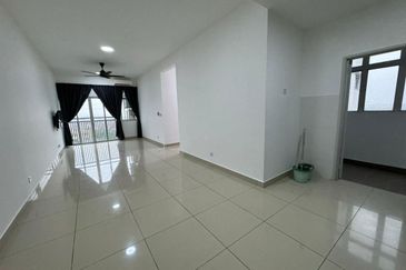 Meridin Bayvue Apartment