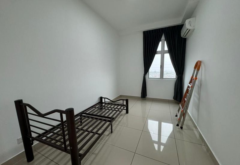 Meridin Bayvue Apartment