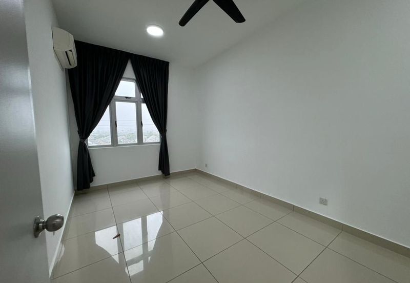 Meridin Bayvue Apartment