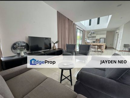Senibong Cove Isola Grandeur 3 Storey Bungalow Fully Furnished Backyard Facing Lake View, Johor, Masai