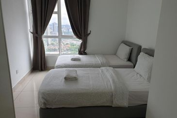 The Pinnacles (Pinnacle Tower)