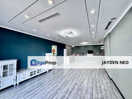 Green Haven,Rare Unit,Fully Renovated,Good Condition,Private lift , Johor, Masai