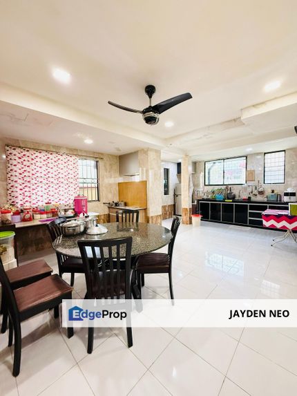 Taman Pelangi,Jalan Hijau Muda,Rare Unit,Extra Land,Good Condition, Johor, Johor Bahru