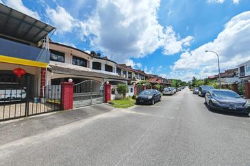 Taman Sutera Perling