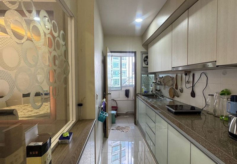 Dedaun Hijau (Greenfield Regency)